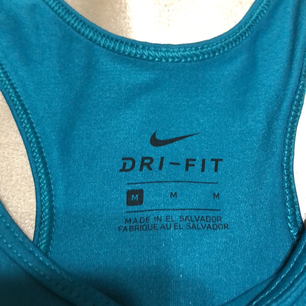 Nike dry fit women’s tank top - Picture 2 of 4